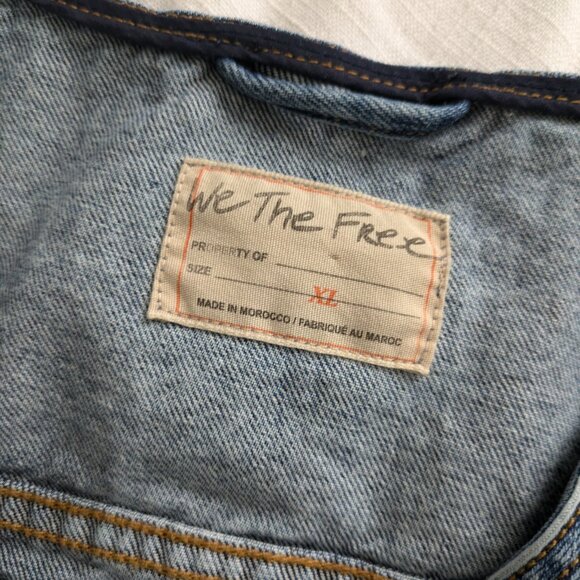 We The Free Denim Blue Cropped Vest - Picture 3 of 9
